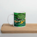 Cốc sứ hình cá coi bơi lội trong nước