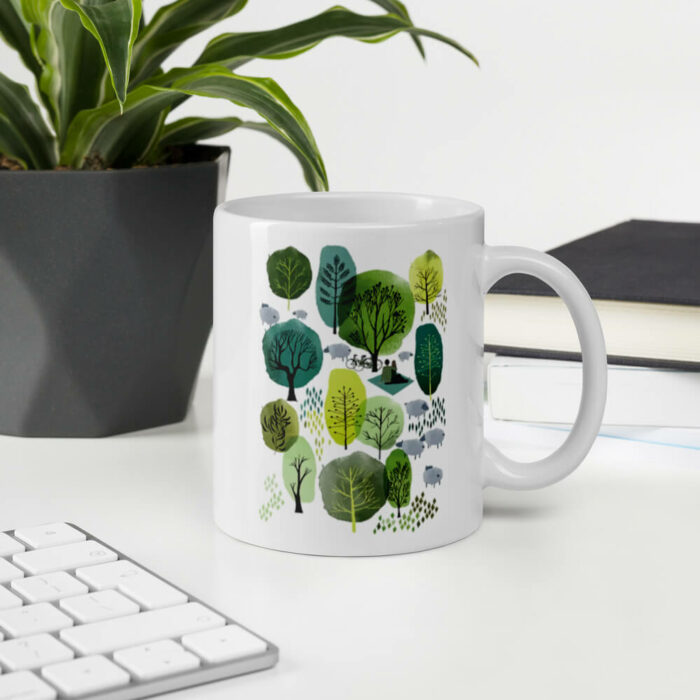 Cốc sứ hình vẽ khu rừng mùa xuân