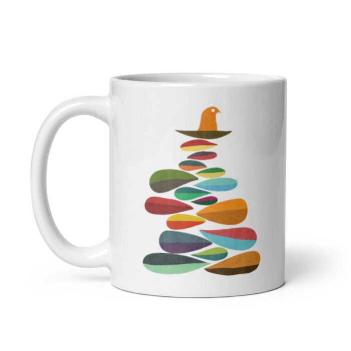 Cốc sứ hình tổ chim trên những viên đá cuội