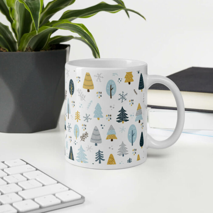 Cốc sứ hình vẽ khu rừng mùa đông