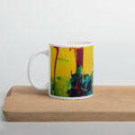 Cốc sứ hình vẽ tranh trừu tượng màu cam đỏ và xanh lá cây