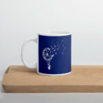 Cốc sứ hình hoa bồ công anh bay trong gió